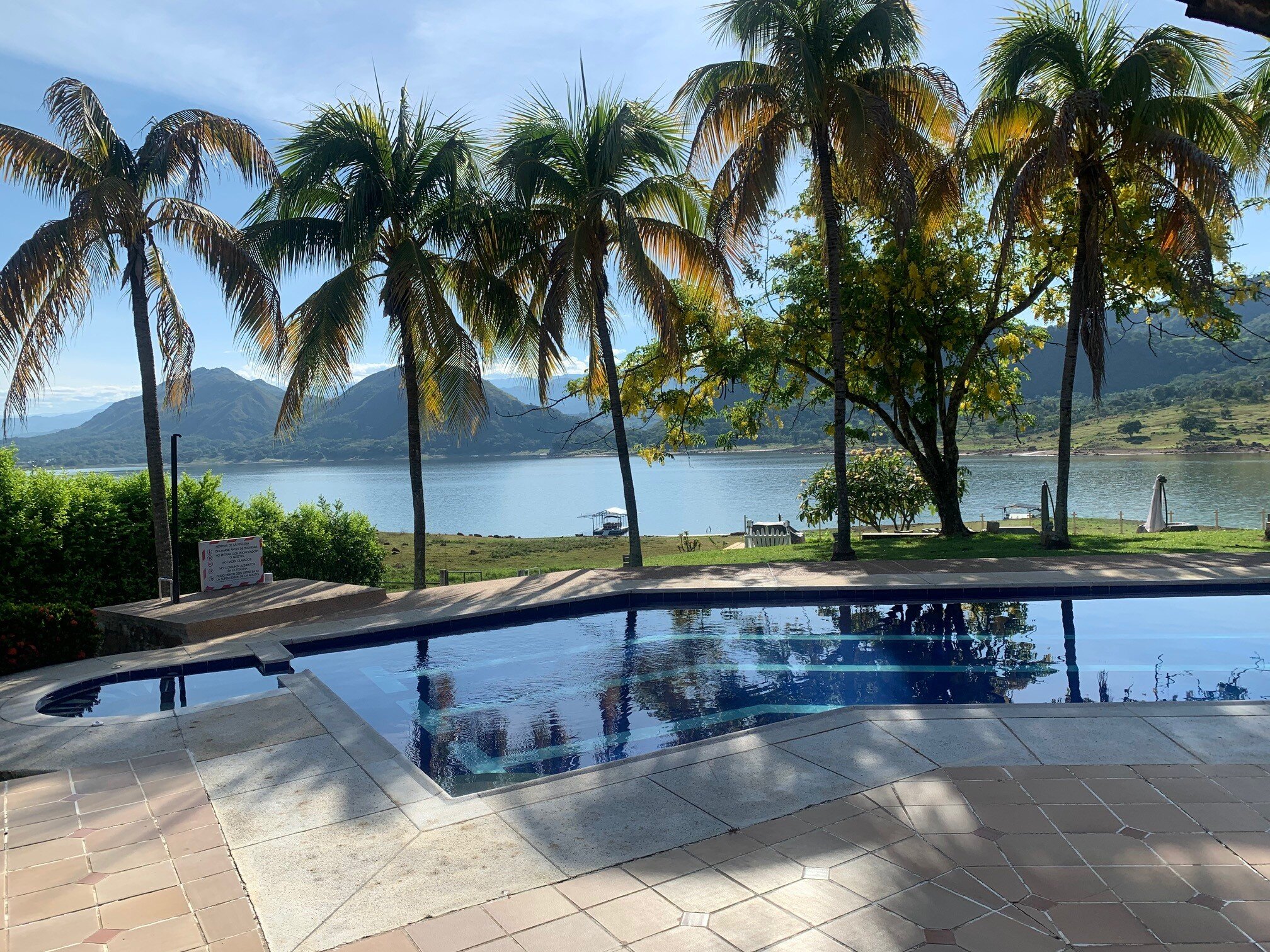 Hotel San Marcelino de las Rosas-泳池