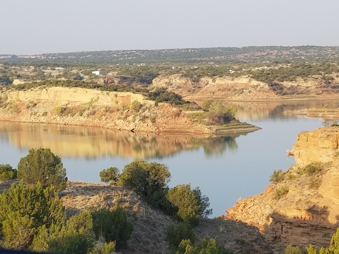 Lake Mackenzie景点图片