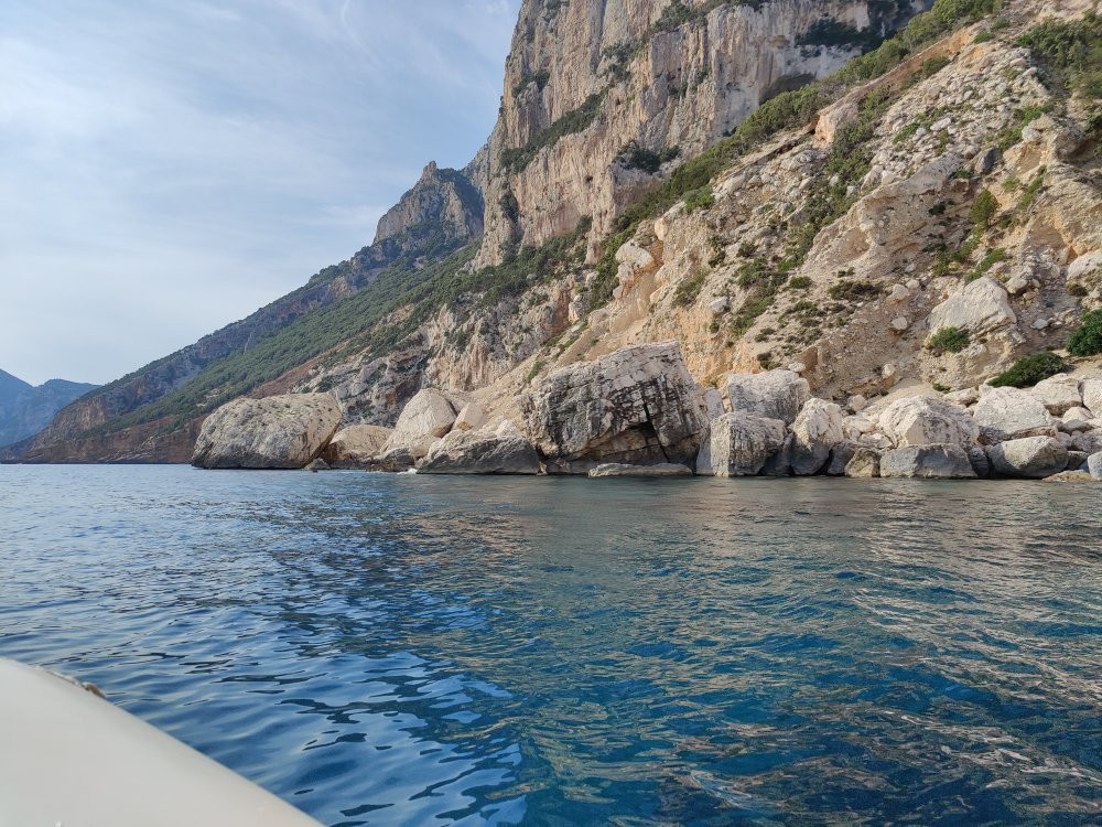 Blu Marine Gulf of Orosei Boat rental & Mini Cruises Box n°7-Cala Gonone必去景点