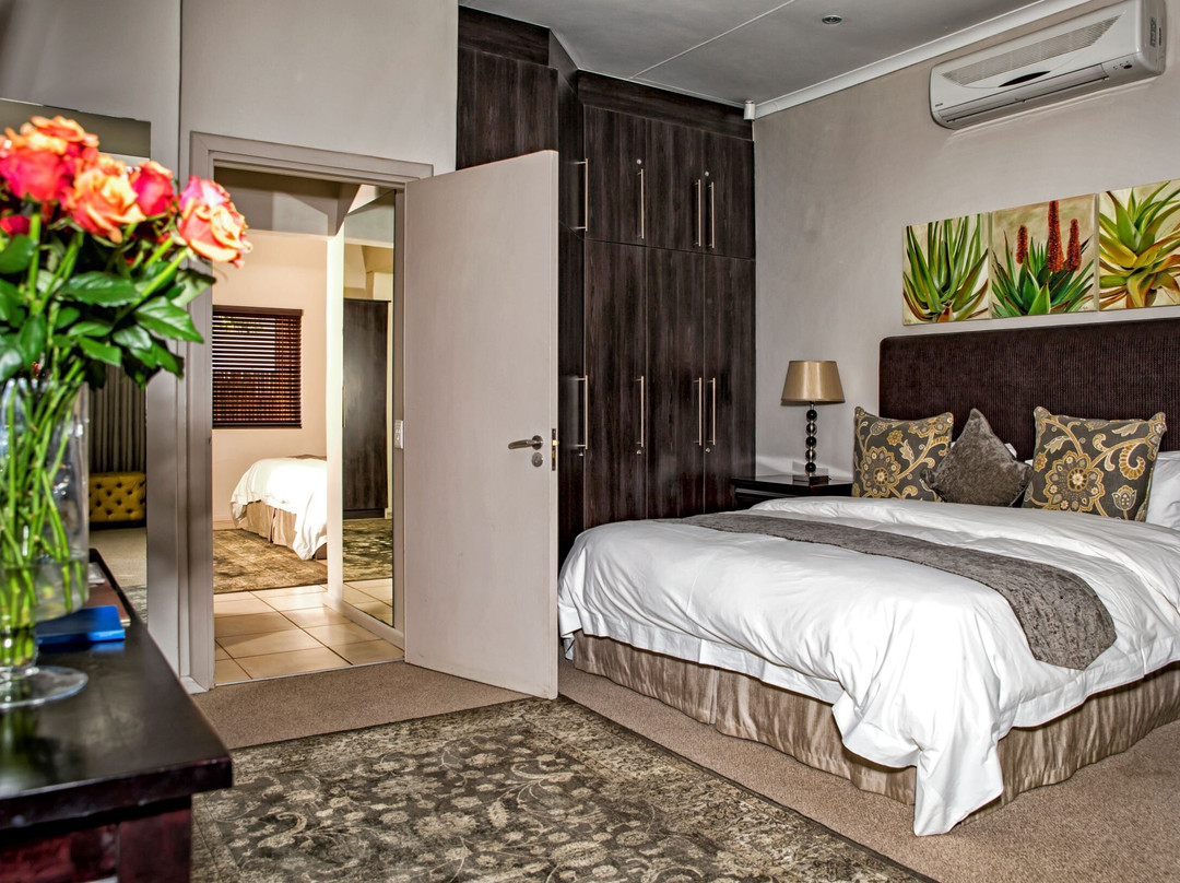 布朗一家庄园酒店主图