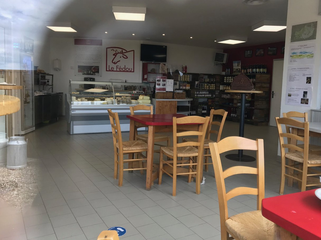 Le Fédou - Fromagerie de Hyelzas-Hures-la-Parade必去景点