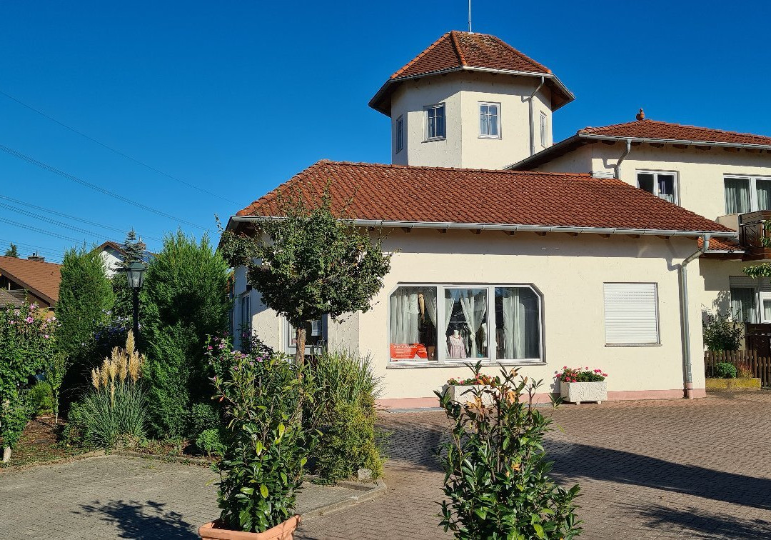 皇家宫廷酒店主图