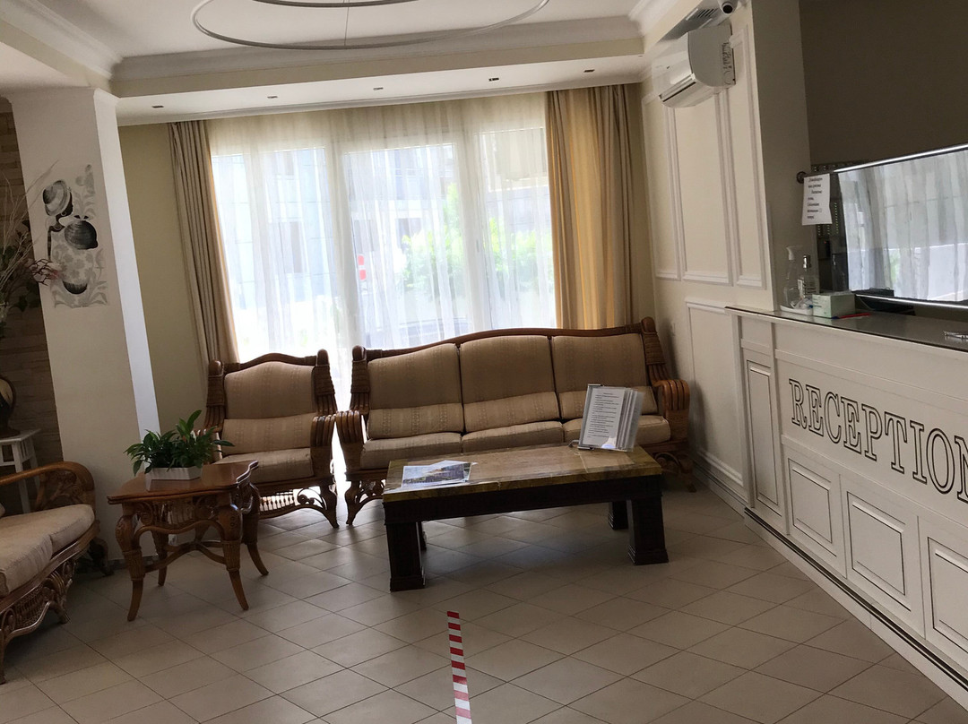 Grand-Shato Hotel主图