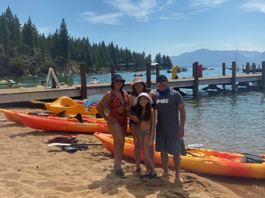 Round Hill Pines Beach and Marina-Zephyr Cove必去景点