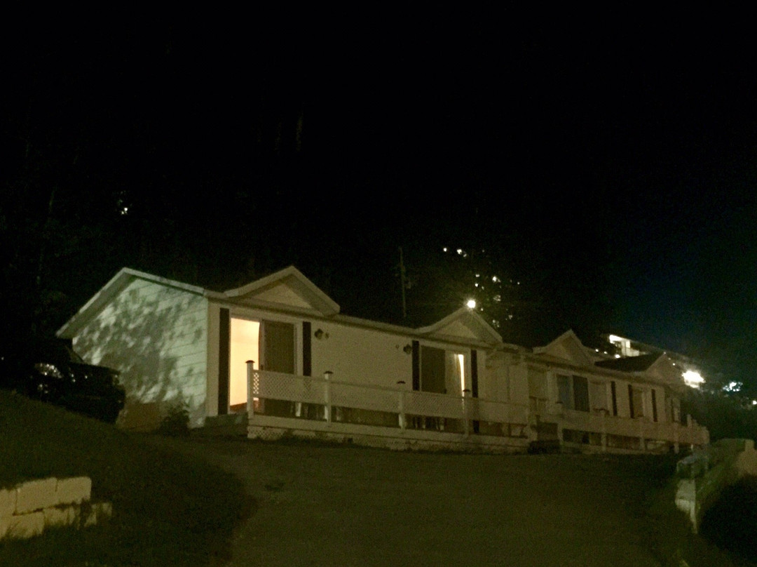 Motels Chalets Flots-Bleus主图