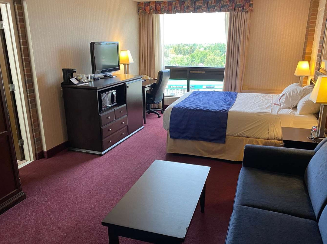 Ramada by Wyndham Lethbridge主图