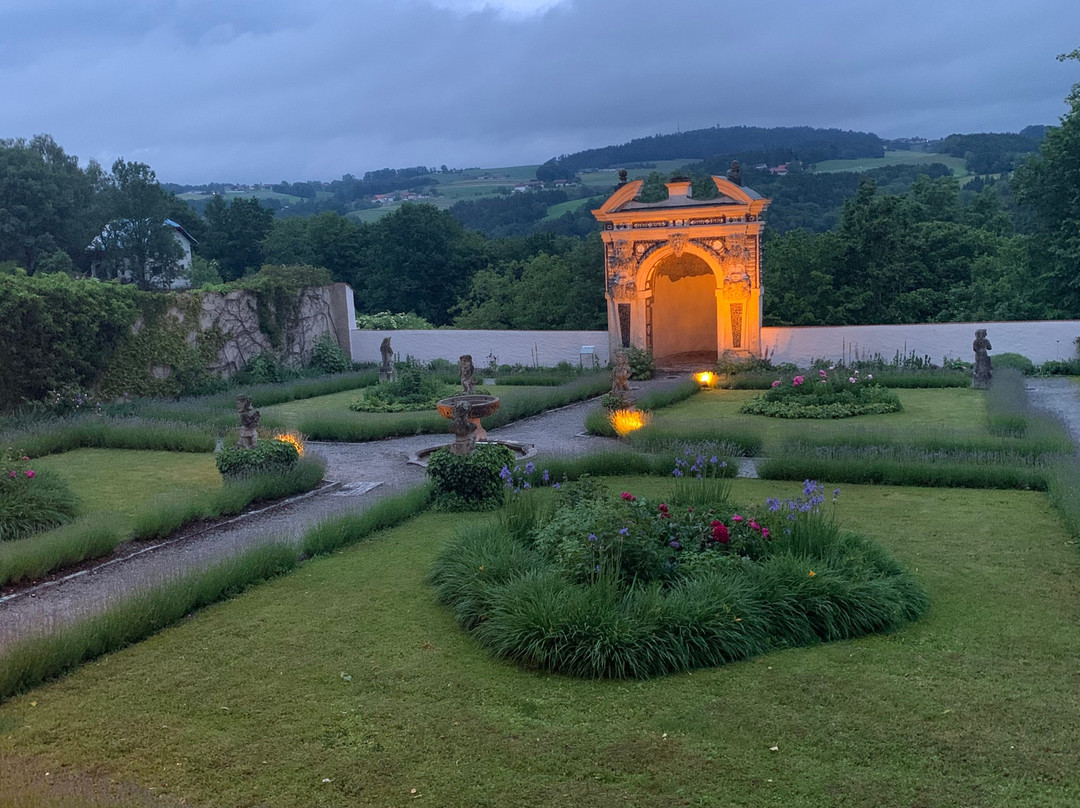 诺伊堡酒店主图