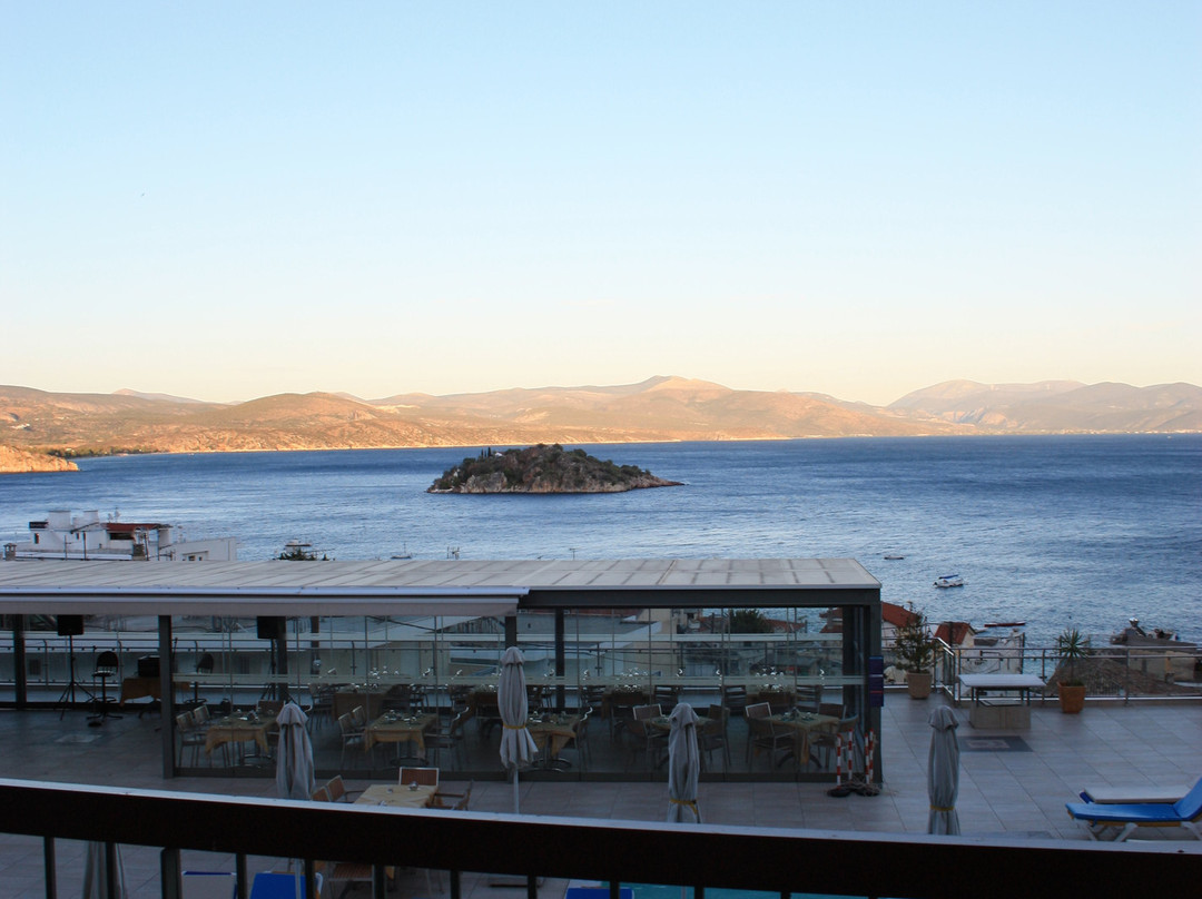 John & George Hotel主图