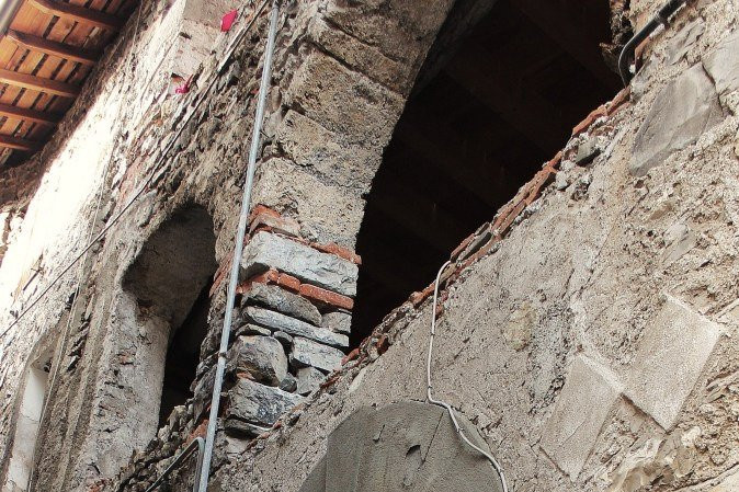 Mura medievali Via del Porto 68-76