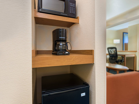 斯普林代尔万枫酒店及套房主图