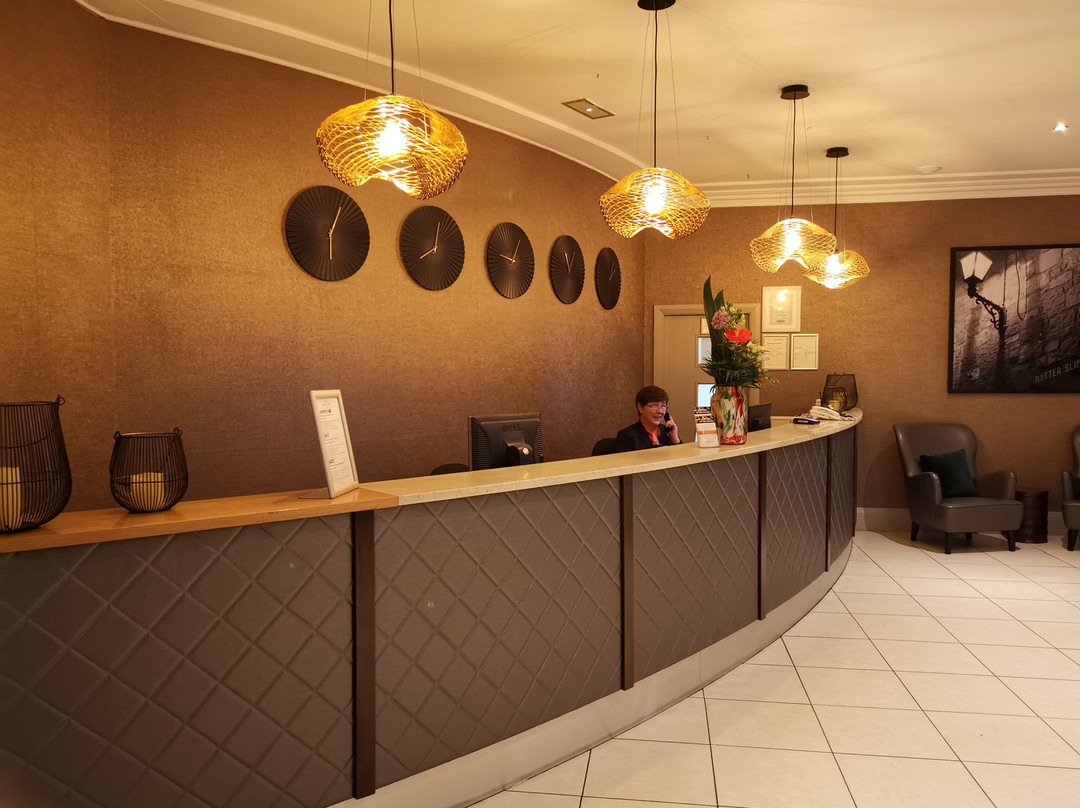 Springhill Court Hotel主图