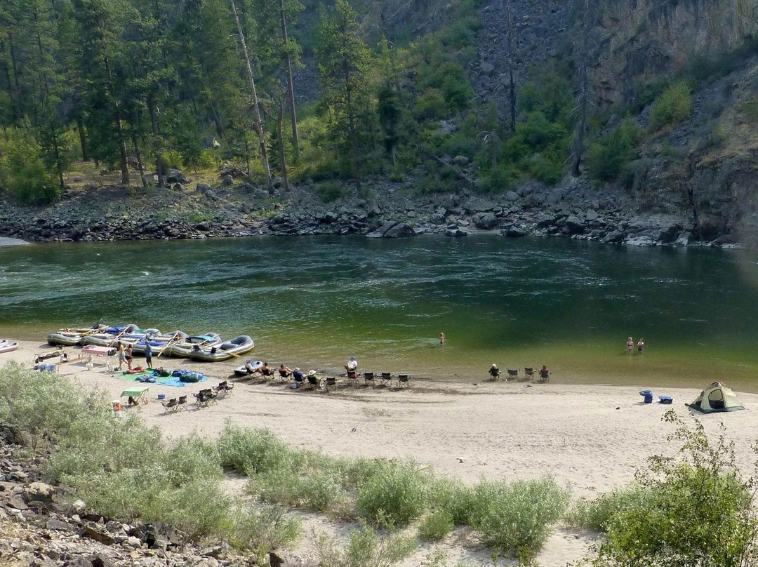 Confluences River Expeditions-Cascade必去景点