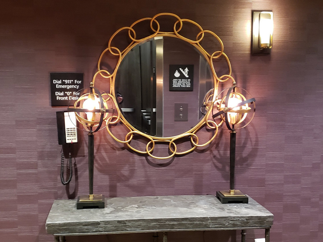 Hampton Inn & Suites Detroit/Warren主图