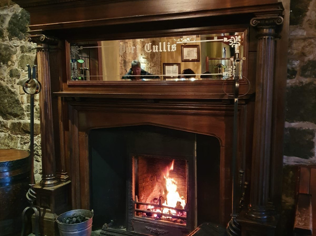 The Portcullis Hotel主图