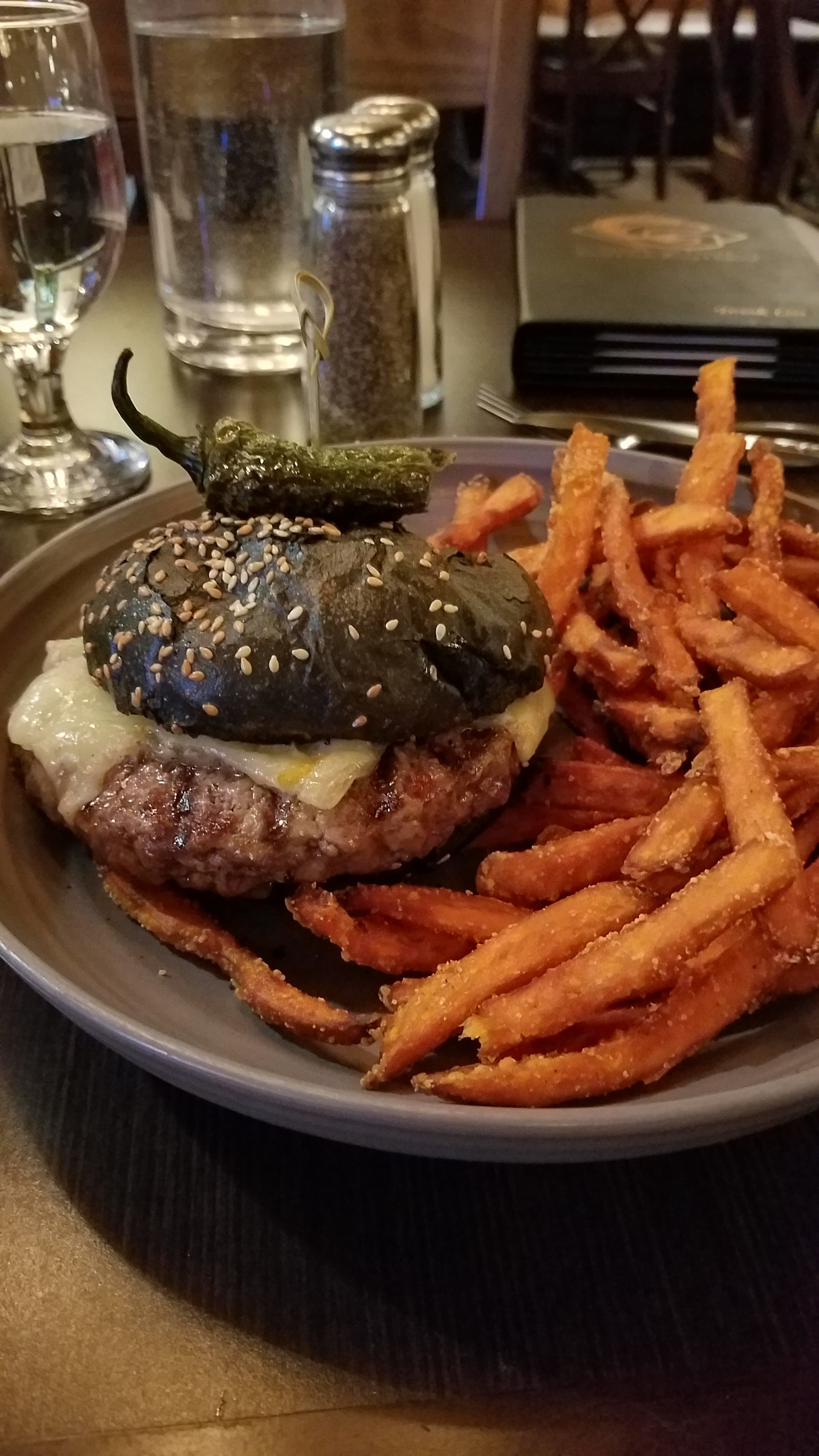 Embassy Suites by Hilton Chicago North Shore Deerfield-餐饮