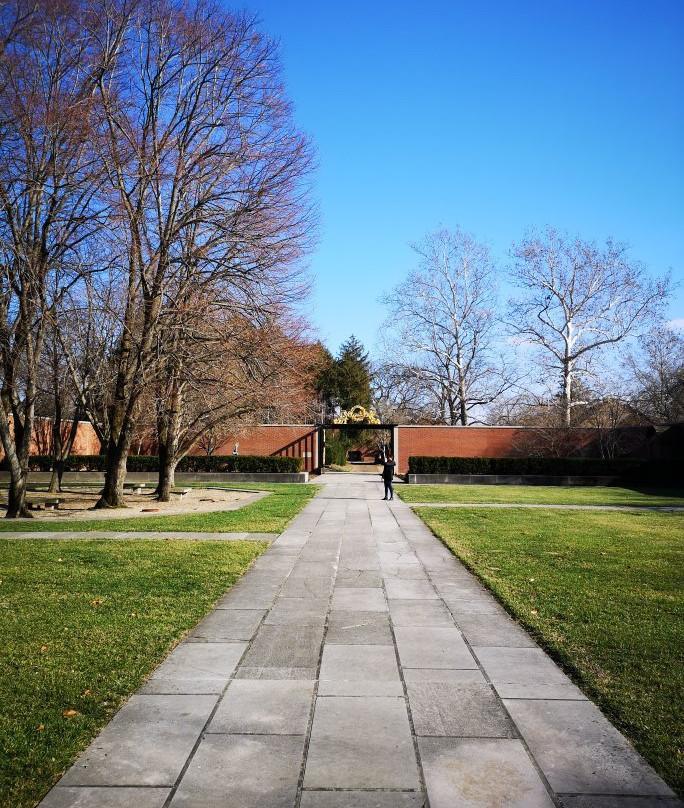 Roofless Church-New Harmony必去景点