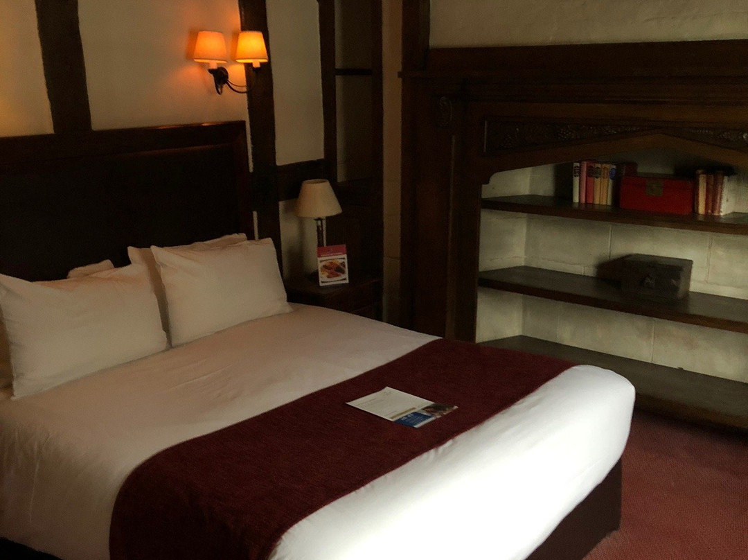 Dog & Partridge Hotel主图
