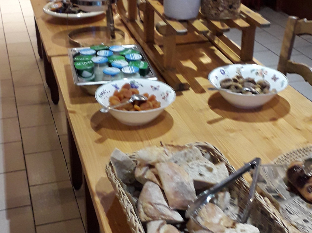 庞瑟拉蒙客栈主图