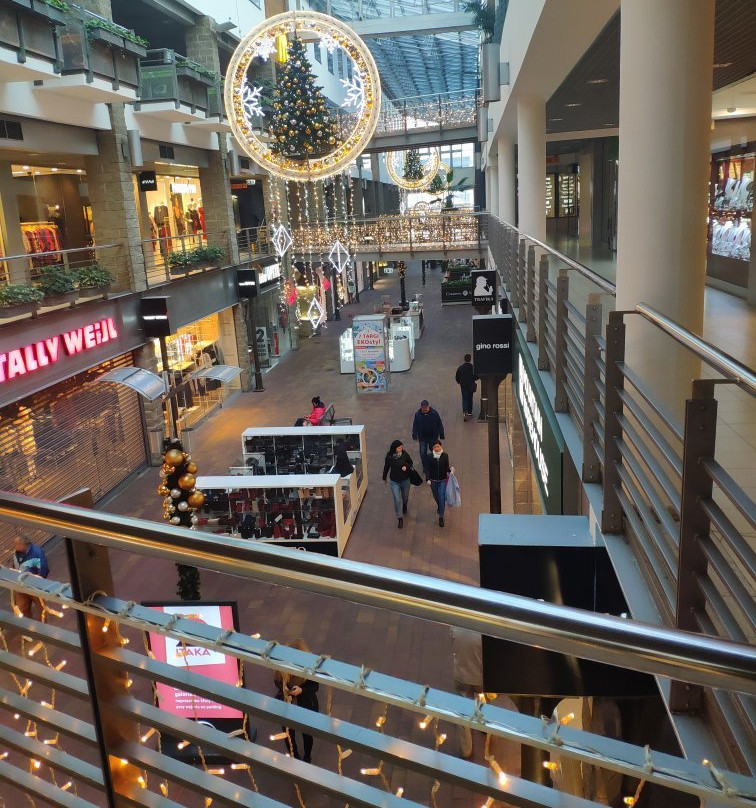 Sfera Shopping Mall景点图片