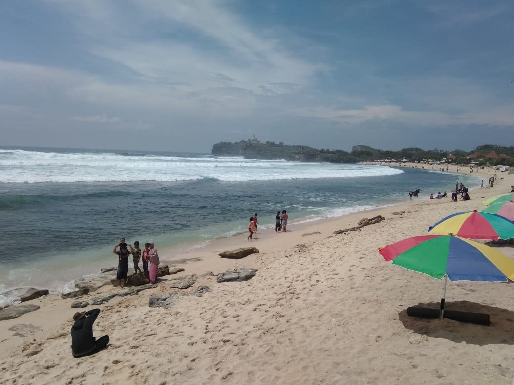 Slili Beach景点图片