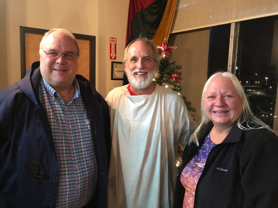 Jesters Dinner Theatre-朗蒙特必去景点