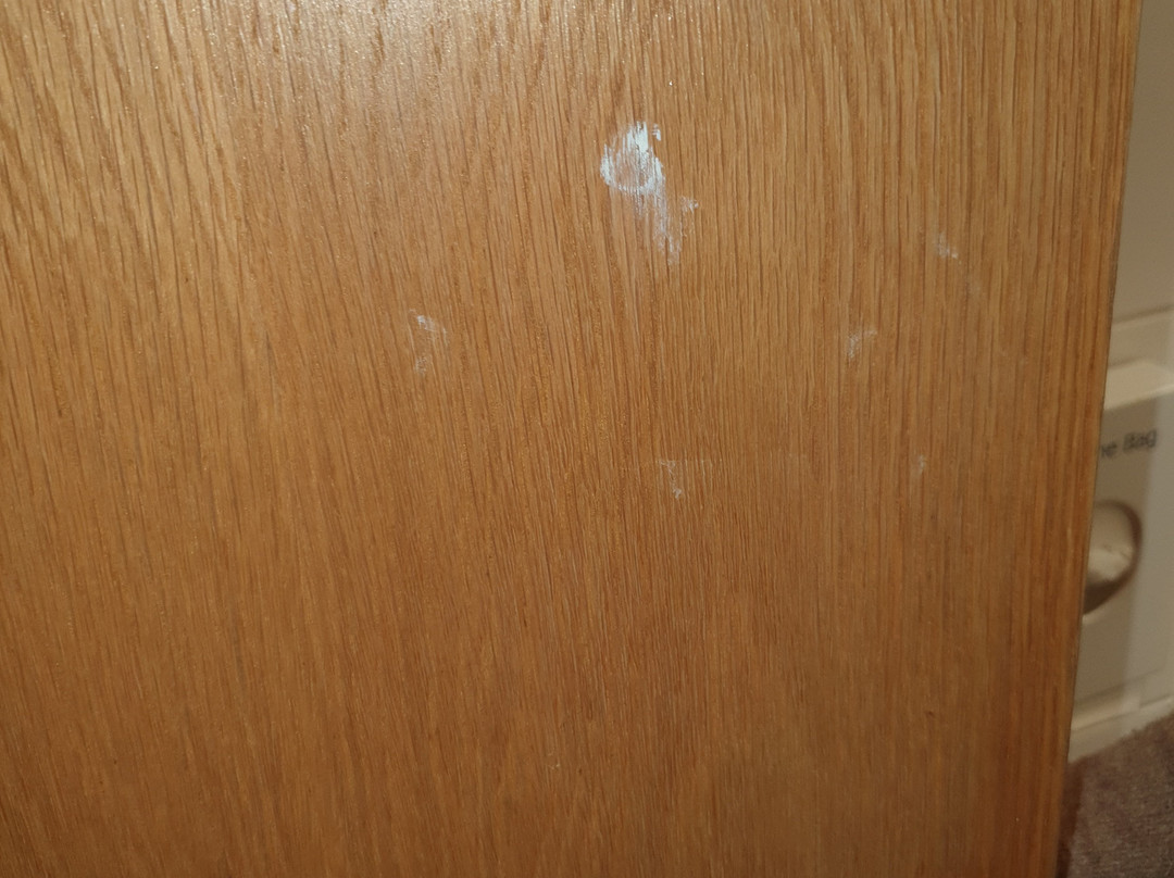 Warrington Motel, J20 M6 Lymm Services主图