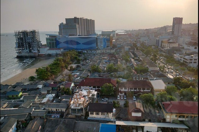 巴里巴板阿斯顿酒店主图