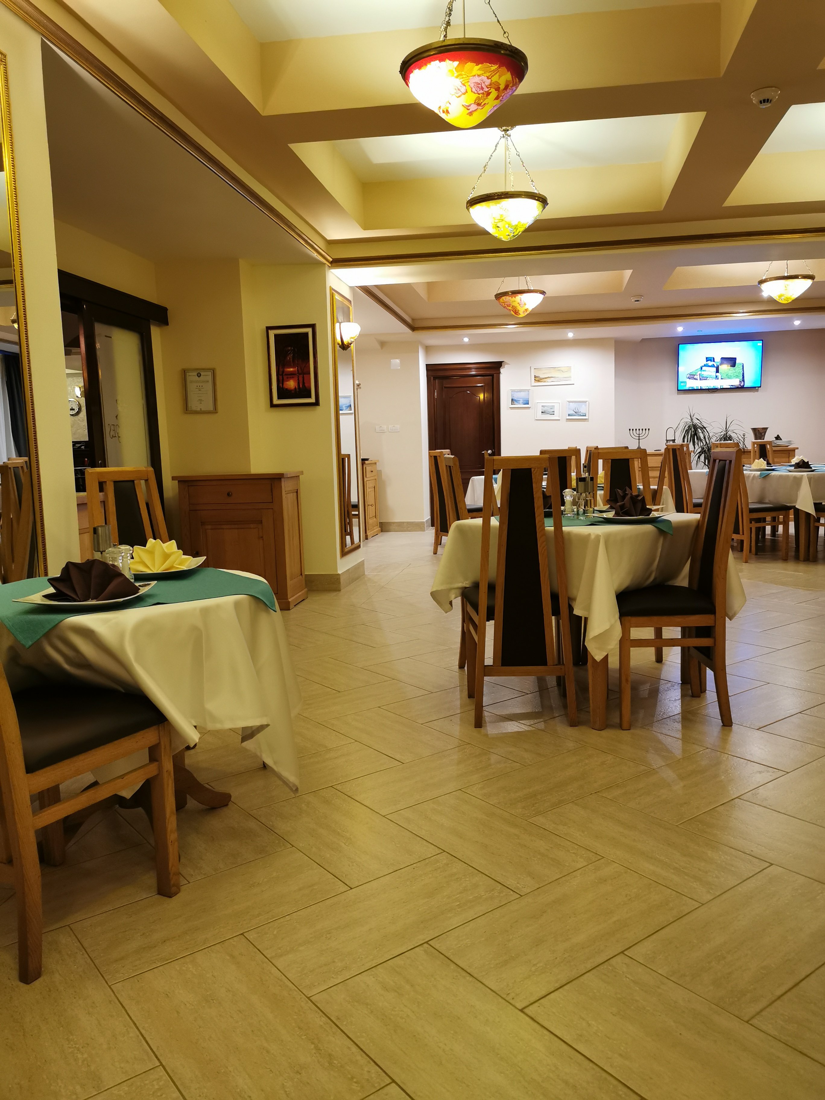 Hotel Ges-官方