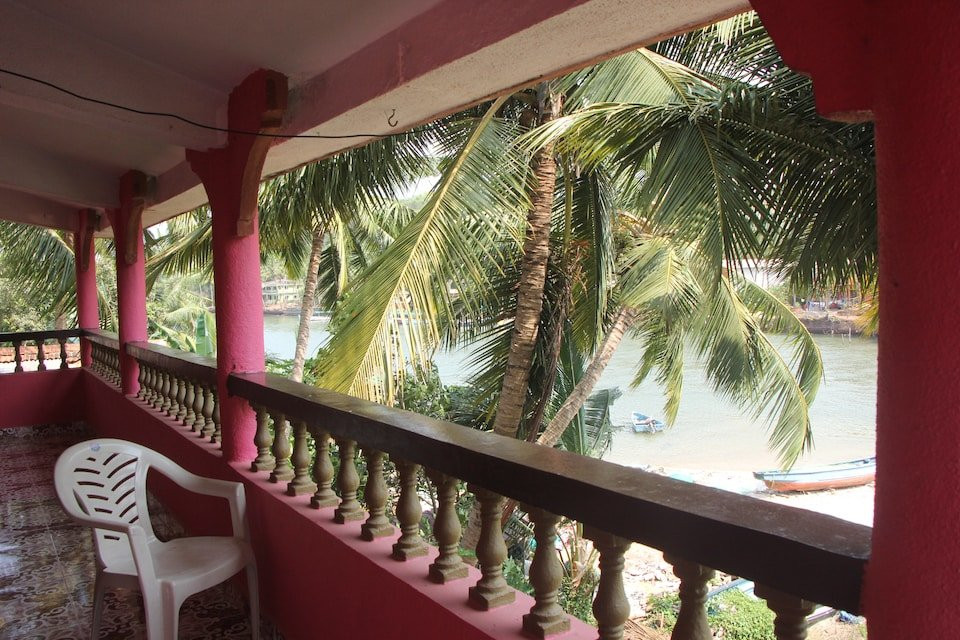 OYO 9362 Beach View Studio