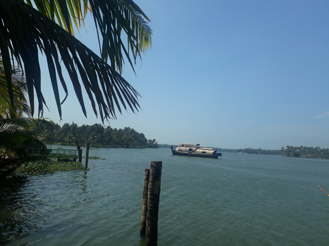 Kayaloram Houseboats景点图片