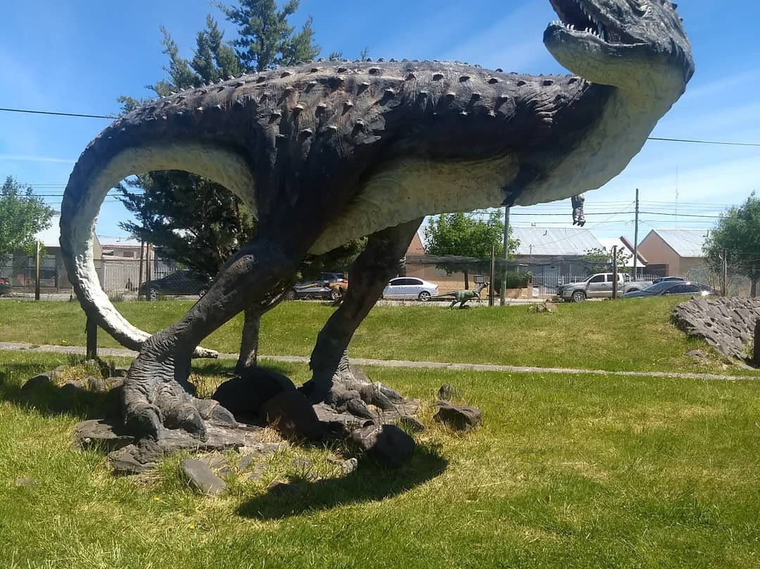 Parque Paleontologico-萨米恩托必去景点
