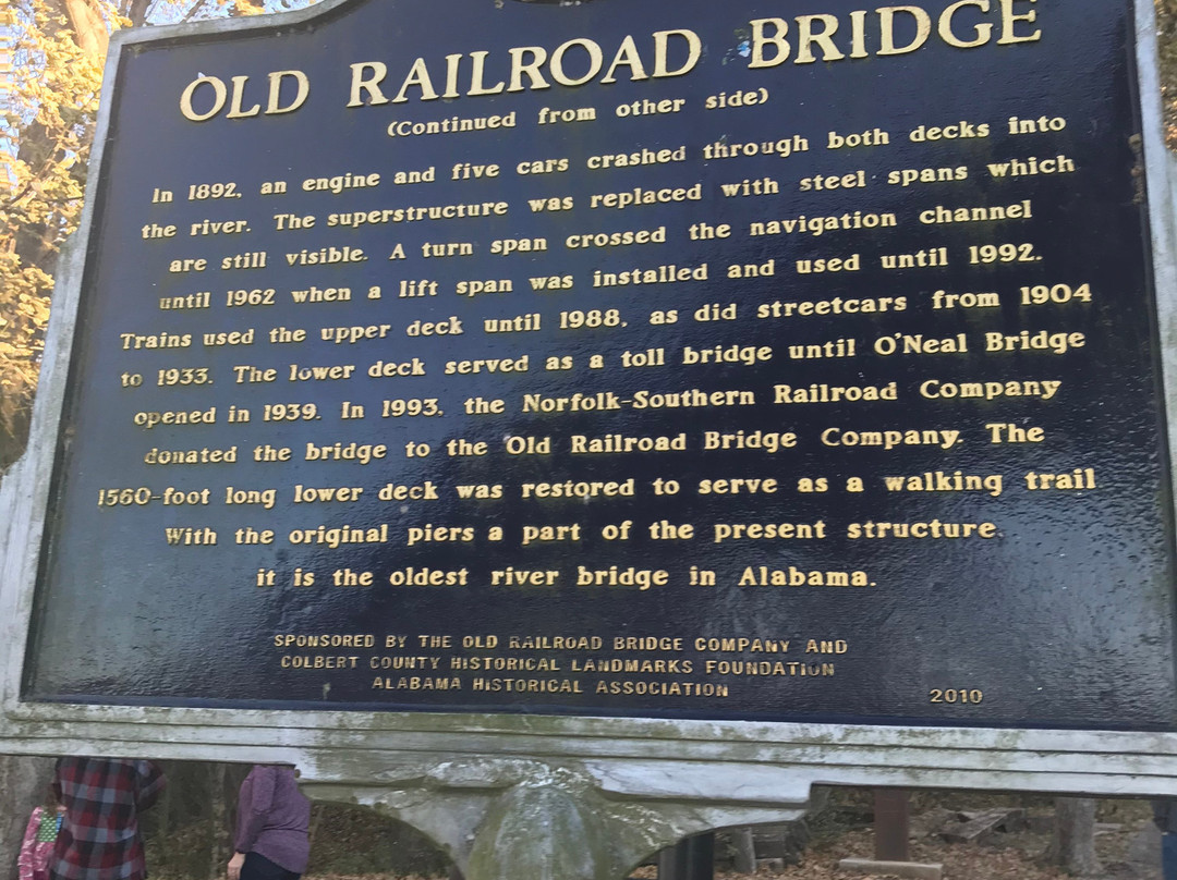 Old Railroad Bridge景点图片