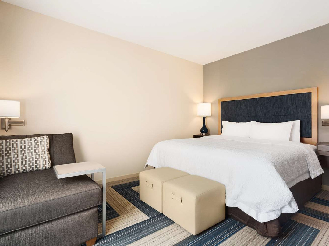 肯纳威克南脊恒庭酒店主图