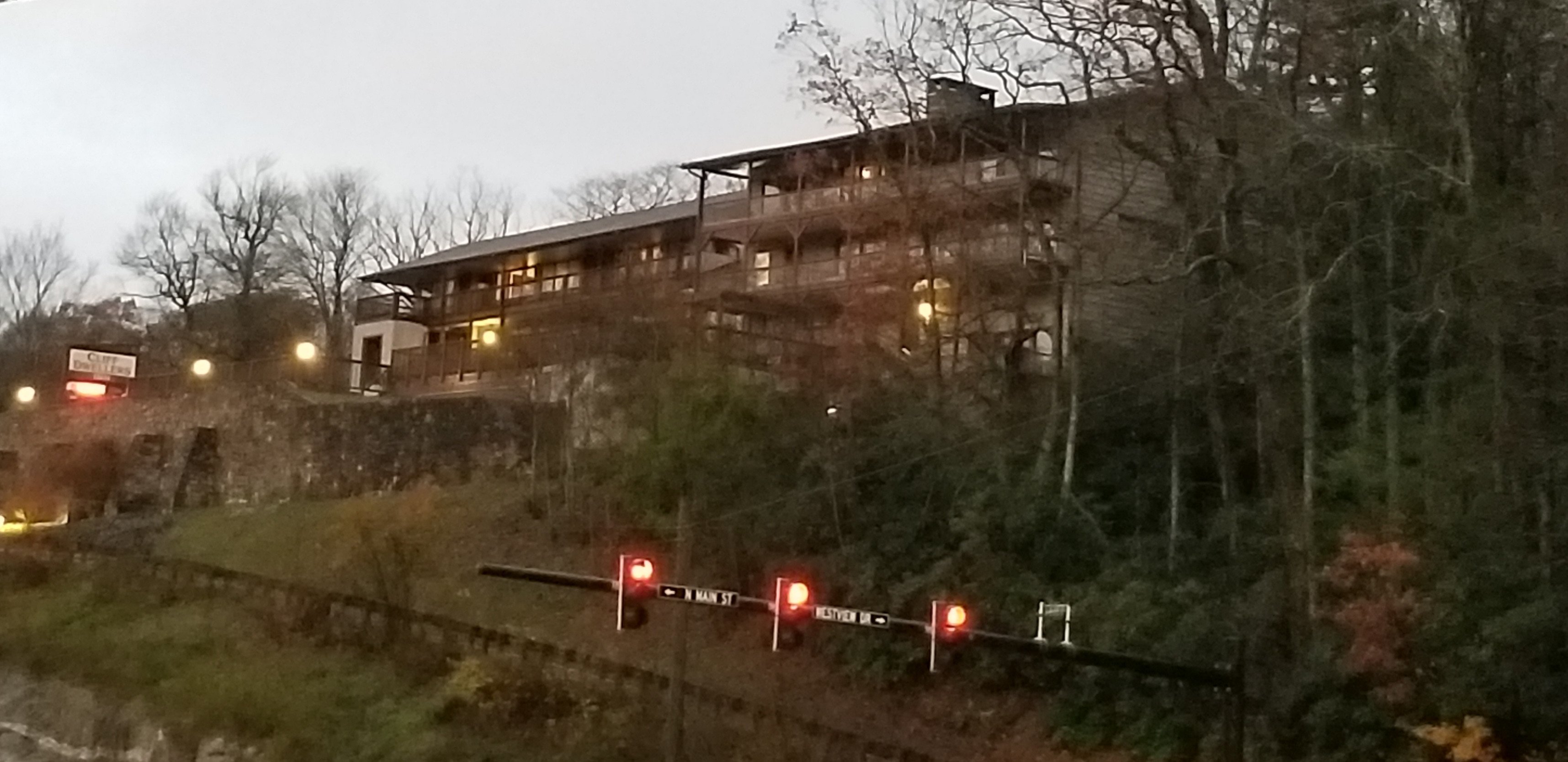 Cliff Dwellers Inn-浴室