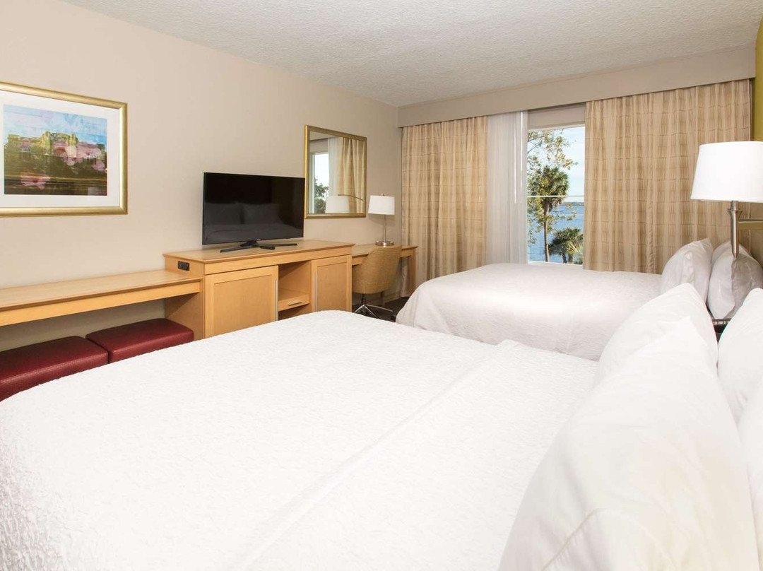 Hampton Inn Palatka主图