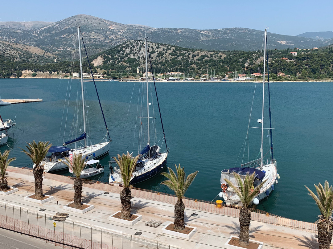 凯法利尼亚格兰德酒店主图