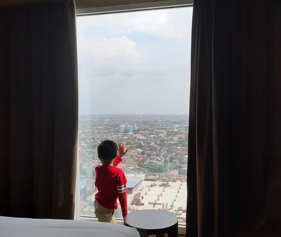 Myko Hotel and Convention Center Makassar主图