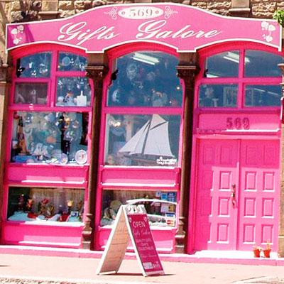 Gifts Galore-蒙古顿必去景点