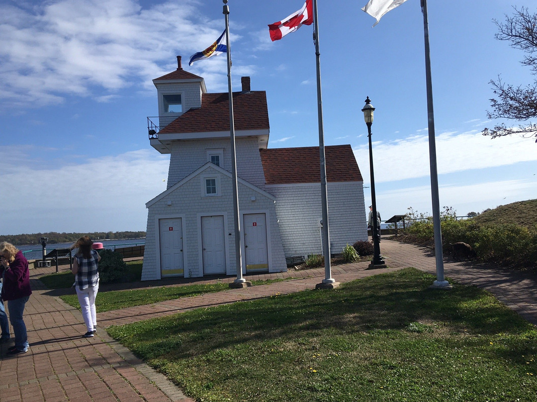 Fort Point Lighthouse Park景点图片