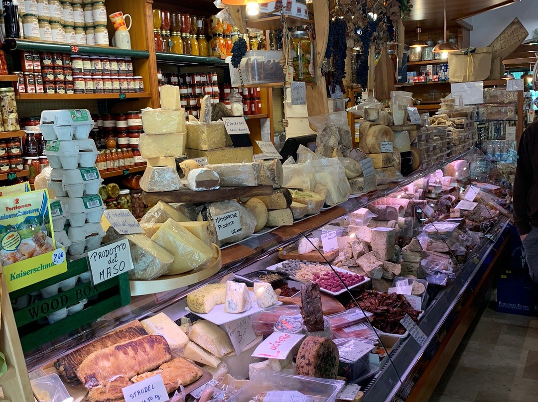 IL Pizzicagnolo DI Gramola Guerrino景点图片