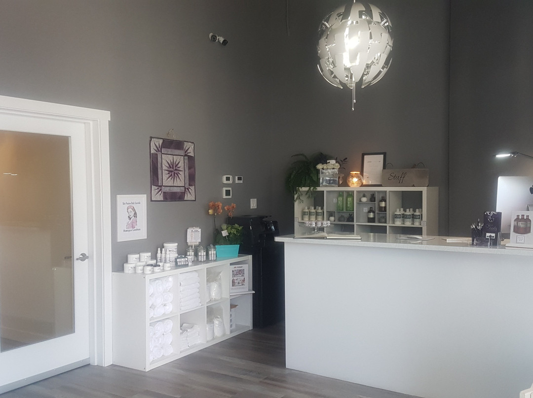 Serenity Float Centre Inc.-梅迪辛哈特必去景点