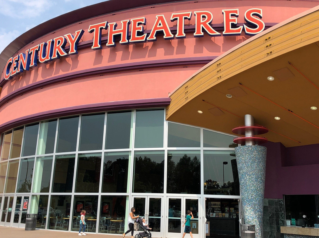 Century 16 Cedar Hills Crossing Movie Theater景点图片