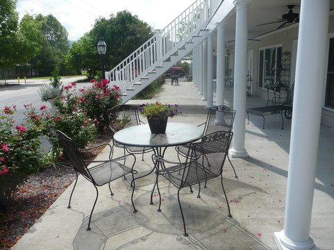 Mountain Manor Hotel主图