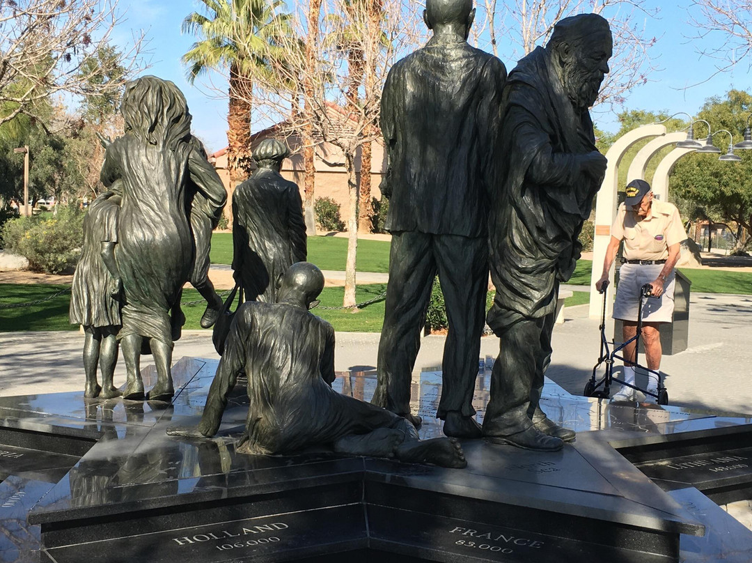 棕榈沙漠旅游景点-Desert Holocaust Memorial