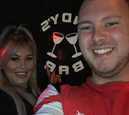 Andy's Bar-阿尔库迪亚港必去景点