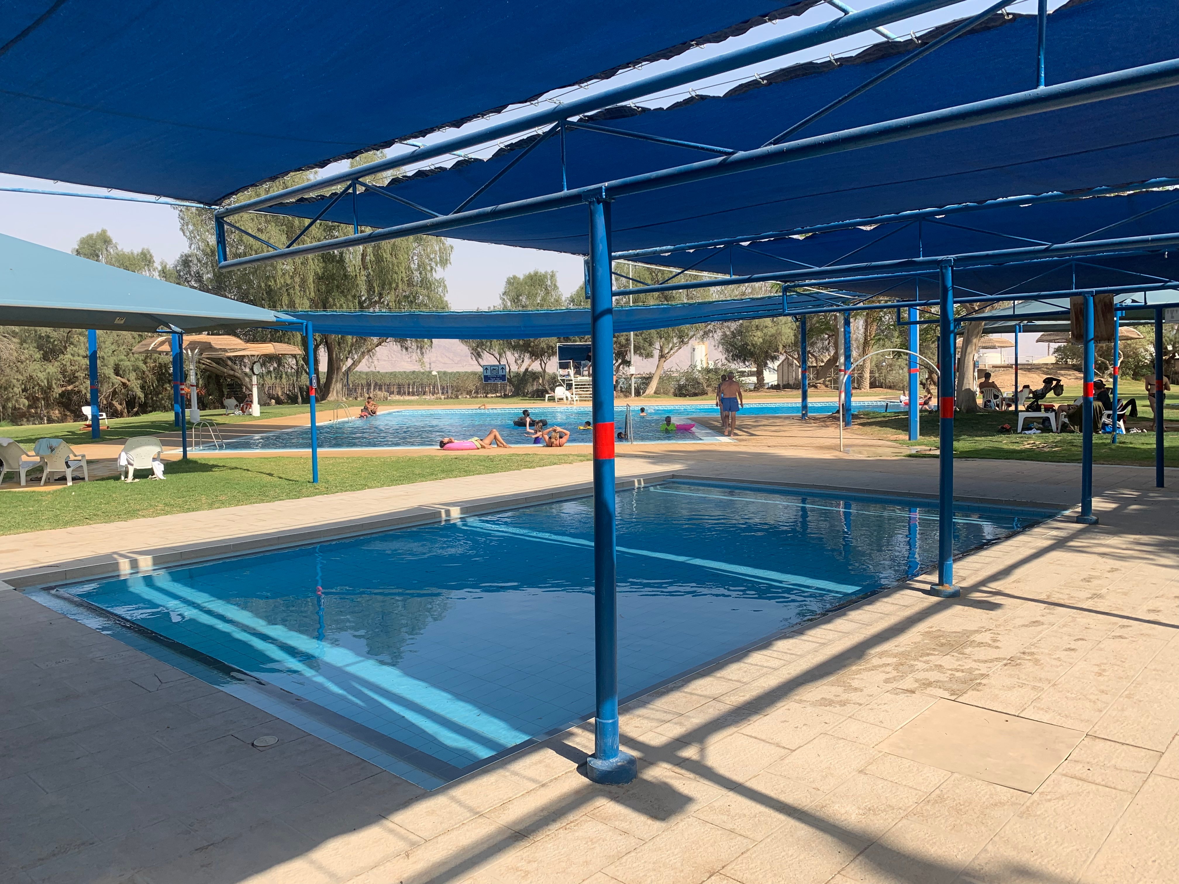 Kibbutz Ketura Guest House-泳池