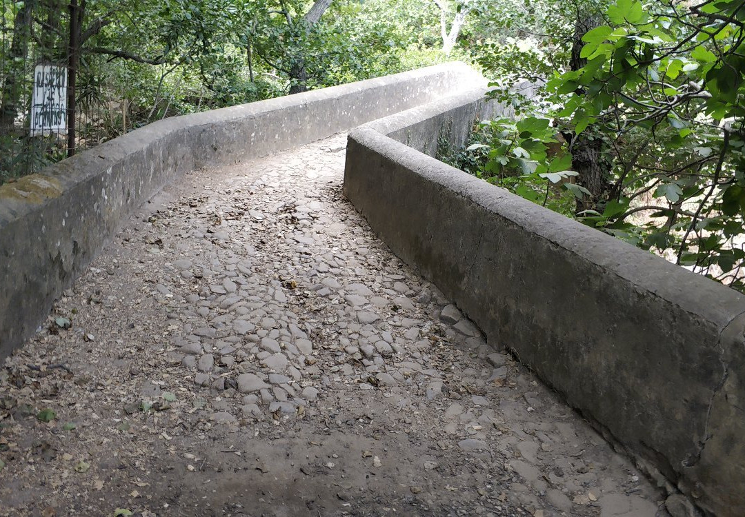 Sendero Rio de la Miel景点图片