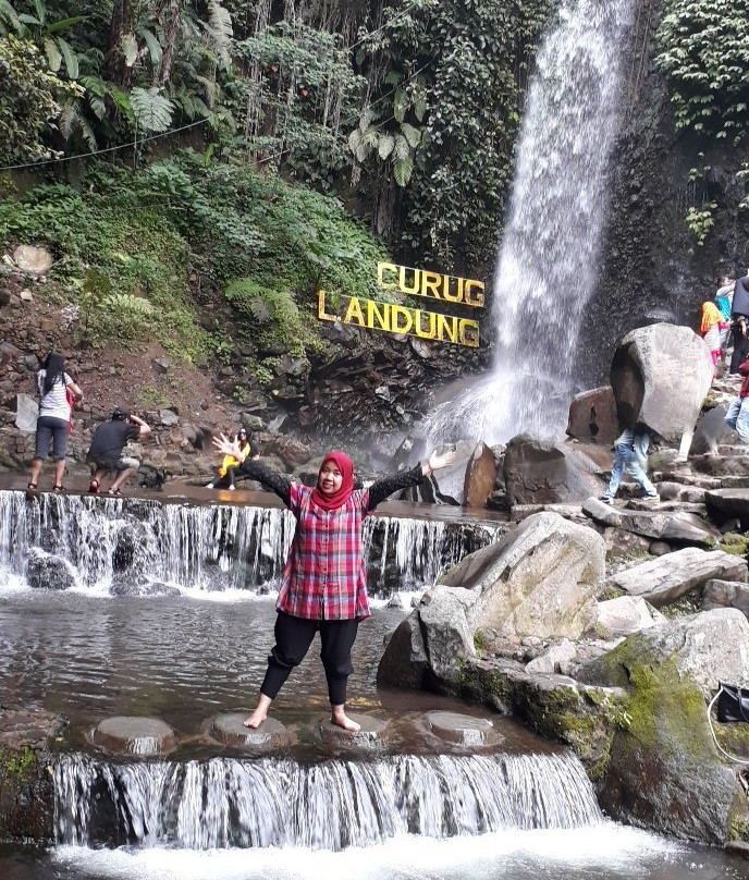 Palutungan & Curug Putri景点图片