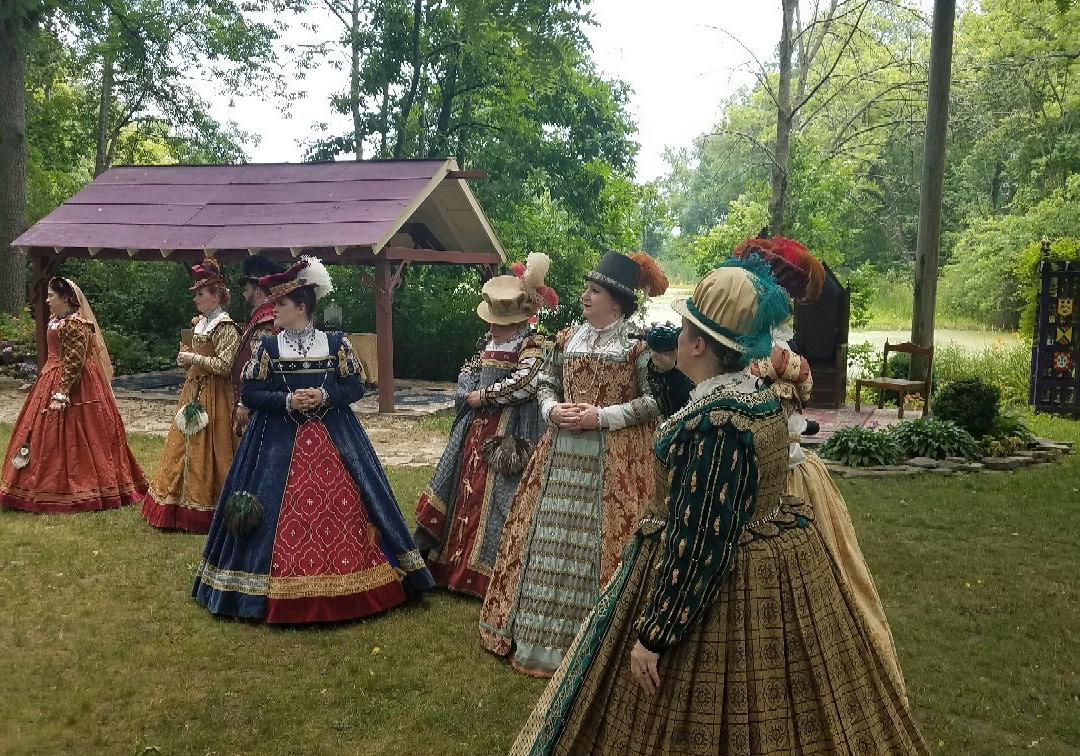 布里斯托文艺复兴马戏团-基诺沙必去景点