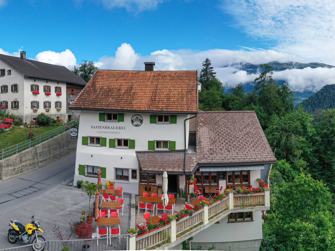 Gasthaus Roessli Versam主图